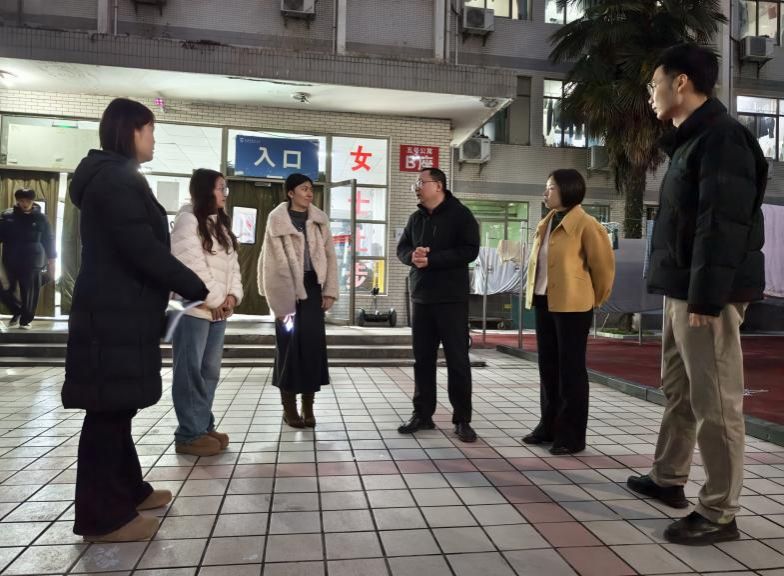 走访宿舍送温情，深入一线促成长——九游会官网
开展新学期宿舍走访工作